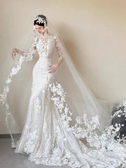 Tu Linh Boutique áo cưới Áo Cưới Đuôi Cá Tay Dài Cách Điệu