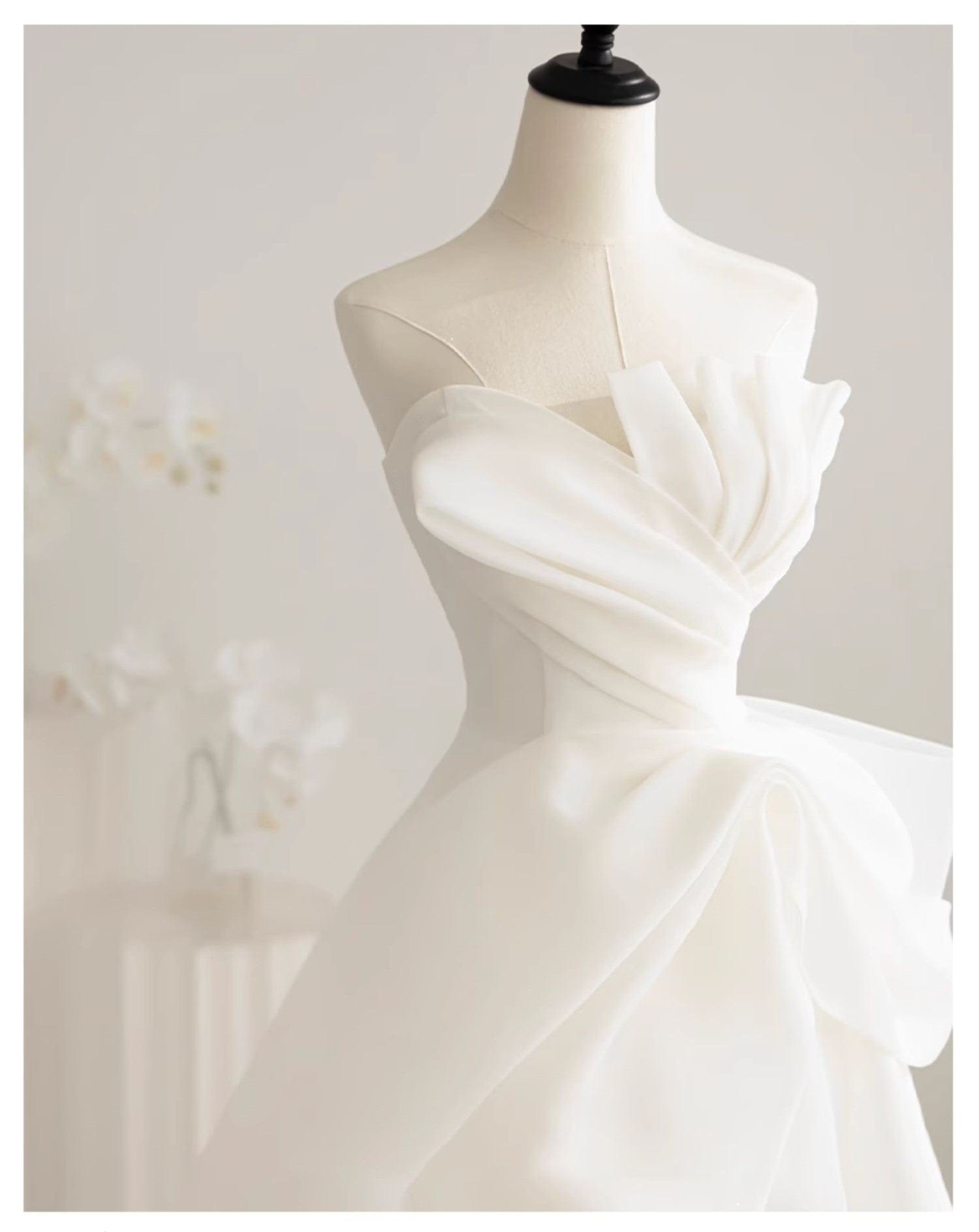 Tú Linh Boutique áo cưới Áo Cưới Minimalist Roxana