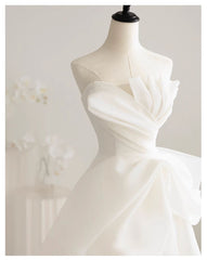 Tú Linh Boutique áo cưới Áo Cưới Minimalist Roxana