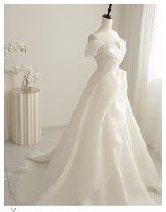 Tú Linh Boutique áo cưới Áo Cưới Minimalist Roxana