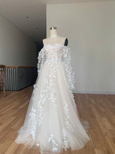 Tú Linh Boutique áo cưới Floral Bridal Gown garden wedding dress