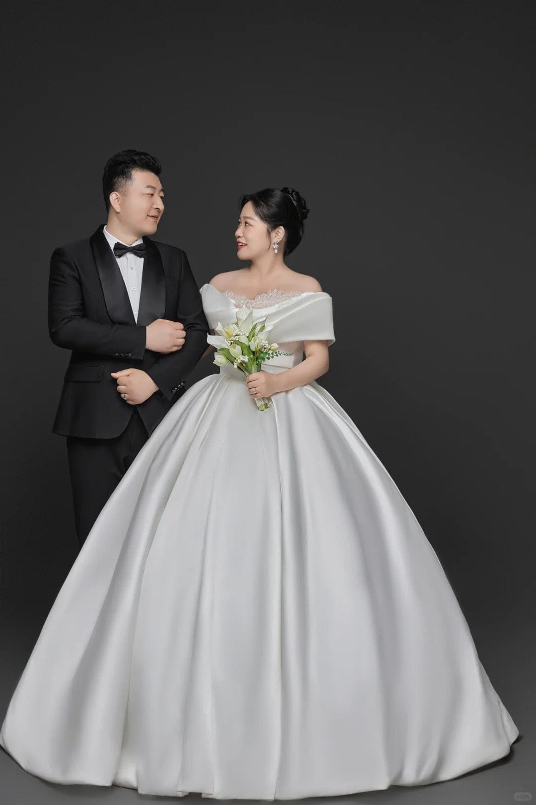 Tu Linh Boutique Váy Cưới Big Size Kaylin