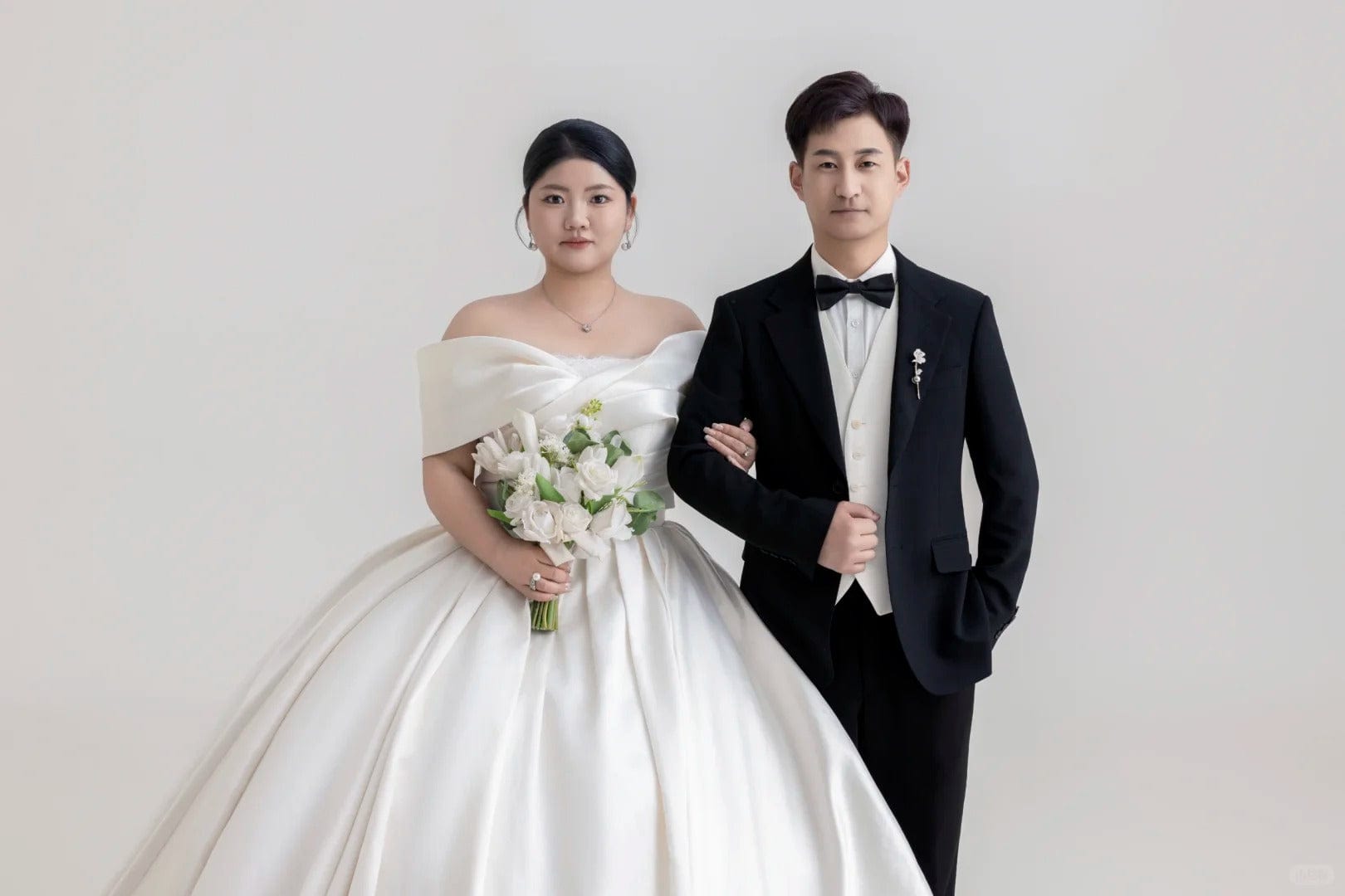 Tu Linh Boutique Váy Cưới Bigsize Esther