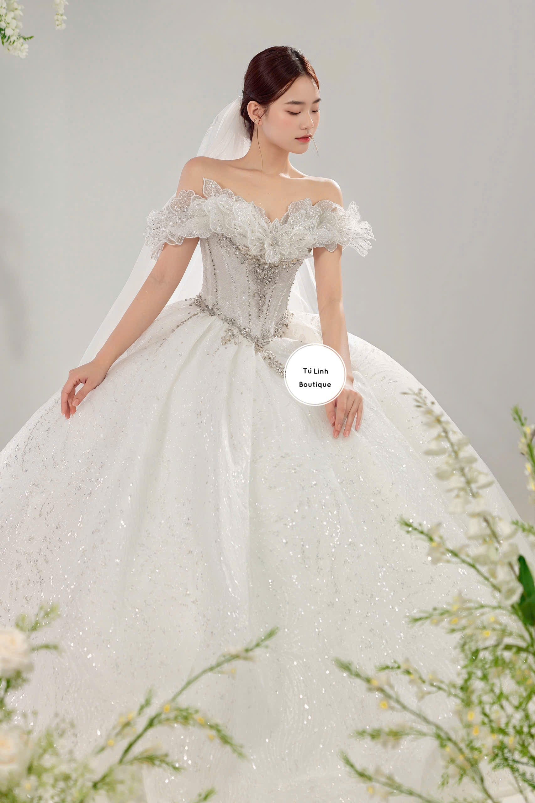 Tu Linh Boutique Váy Cưới Bigsize Naila