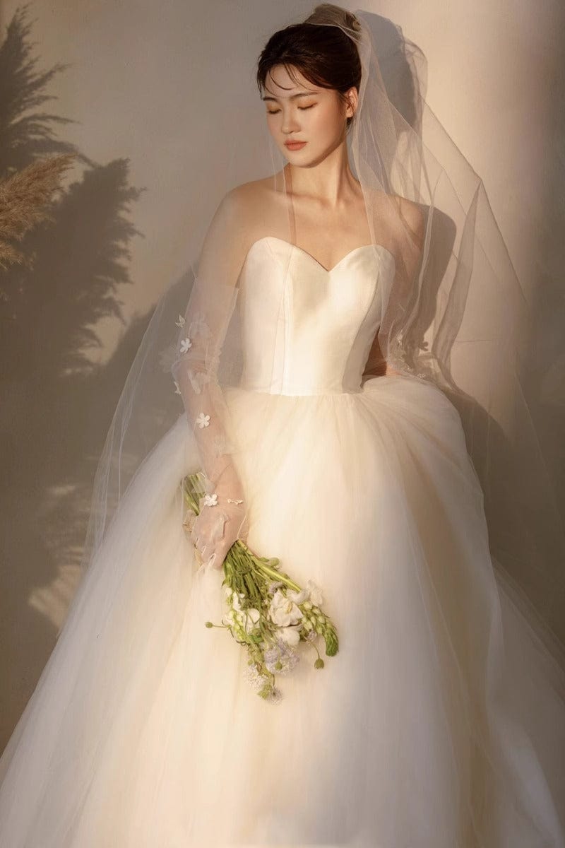 Tu Linh Boutique Váy Cưới Đơn Giản Kaylin