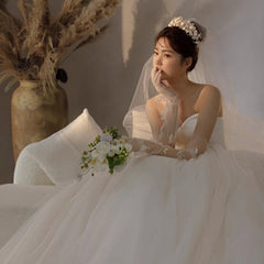 Tu Linh Boutique Váy Cưới Đơn Giản Kaylin