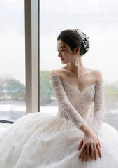 Tu Linh Boutique Váy Cưới Đơn Giản Lotus