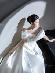 Tu Linh Boutique Váy cưới Minimalist Hypatia