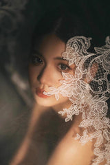 Tú Linh Boutique voan cài tóc cô dâu Voan cài tóc cô dâu Muriel