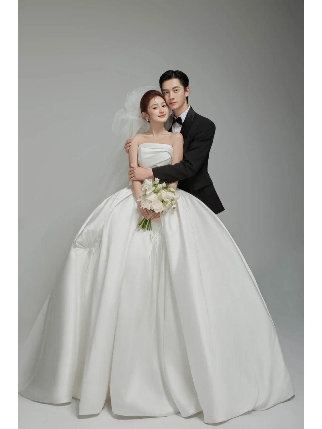 Tu Linh Boutique Wedding Dresses Váy cưới Minimalist Donatella