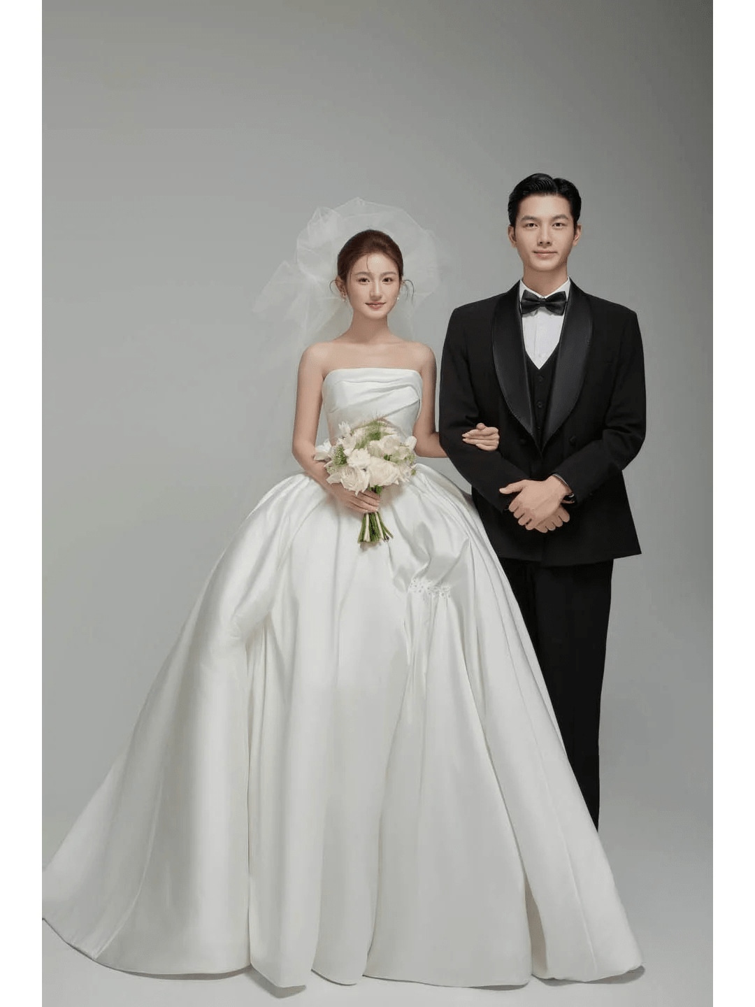 Tu Linh Boutique Wedding Dresses Váy cưới Minimalist Donatella