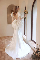 Tú Linh Boutique áo cưới Áo Cưới Minimalist Amelinda