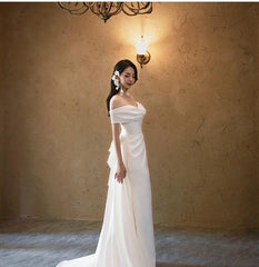 Tú Linh Boutique áo cưới Áo Cưới Minimalist Isolde