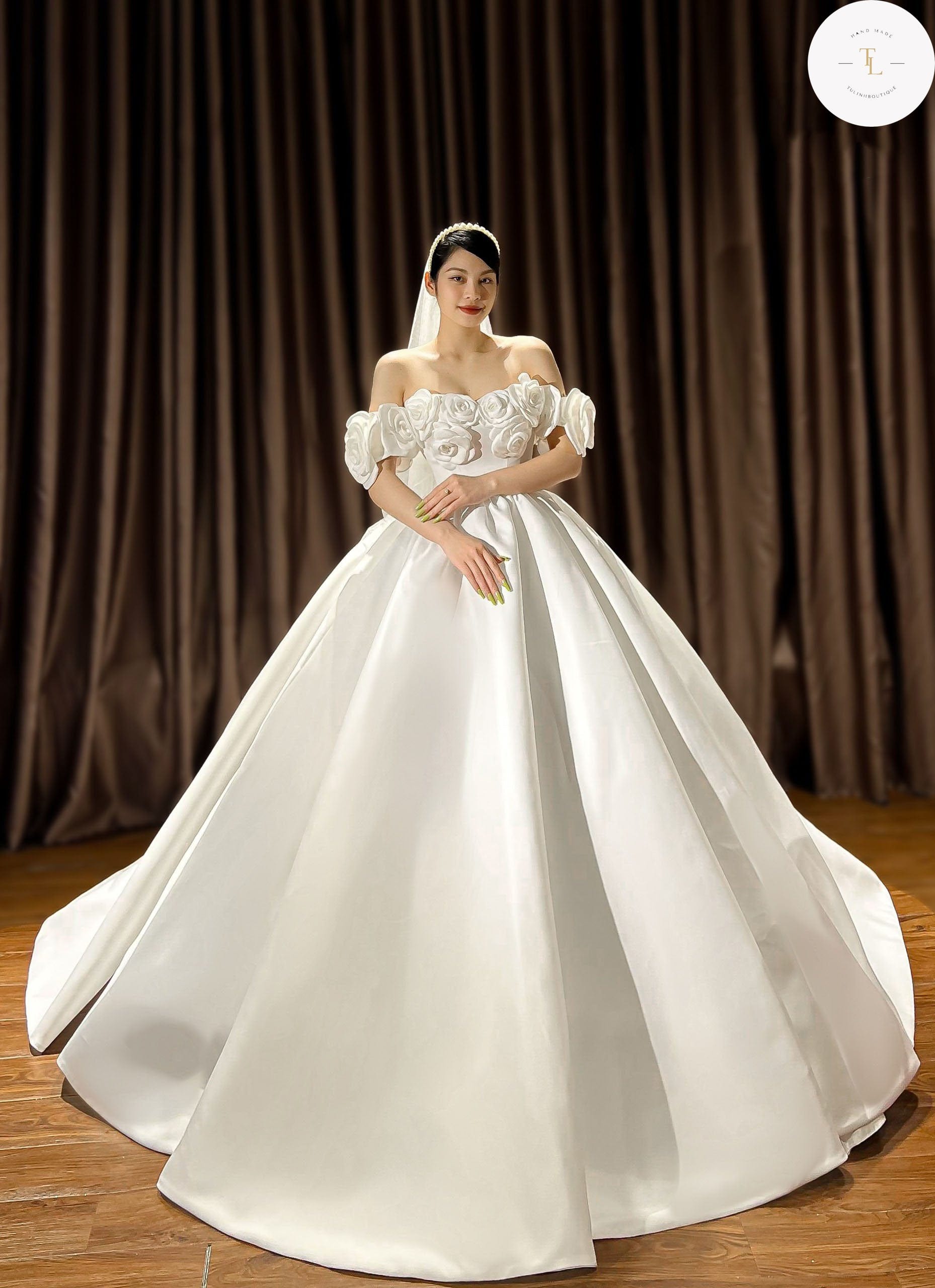 Tú Linh Boutique áo cưới Áo Cưới Minimalist Sterling