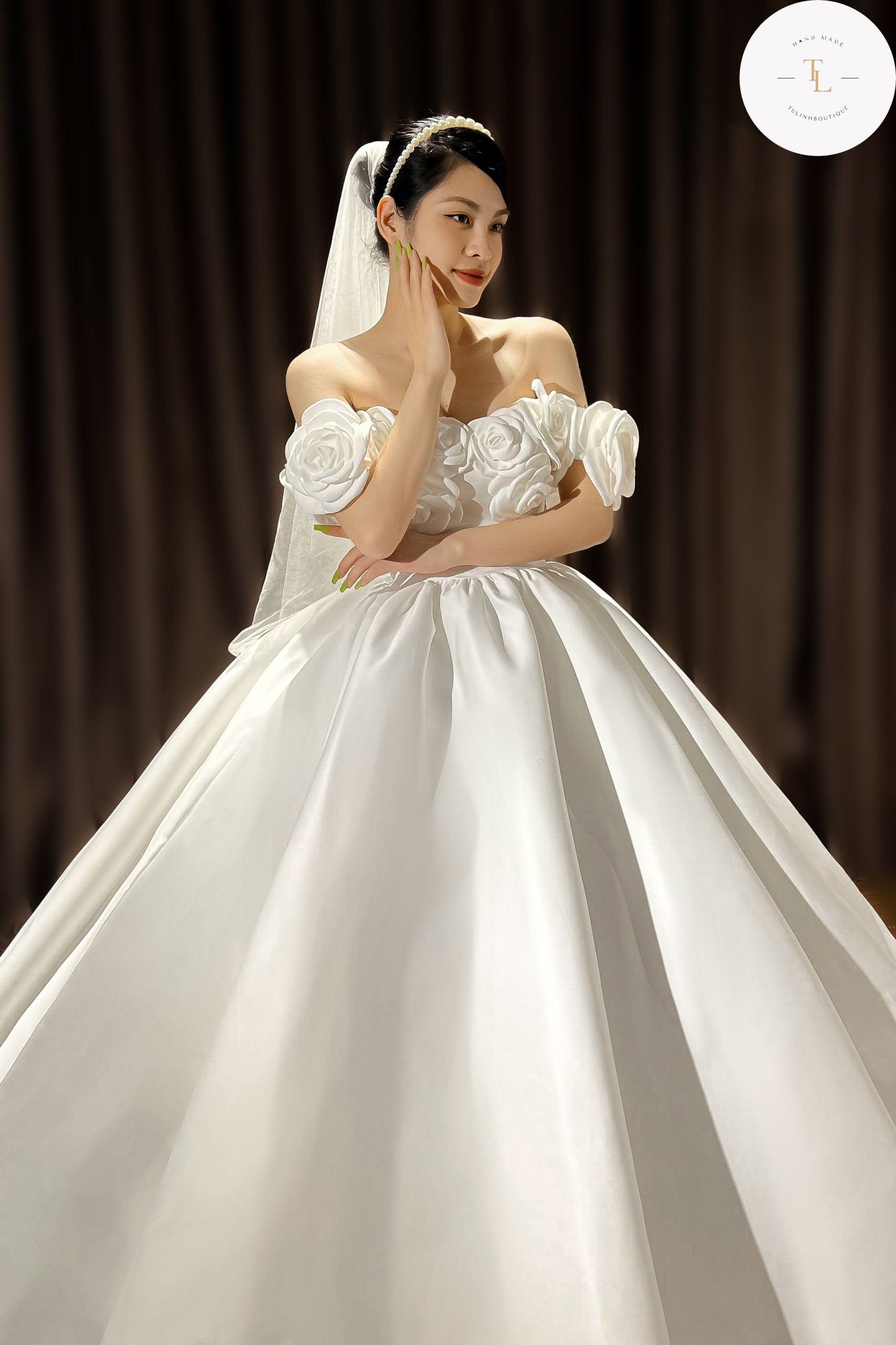 Tú Linh Boutique áo cưới Áo Cưới Minimalist Sterling