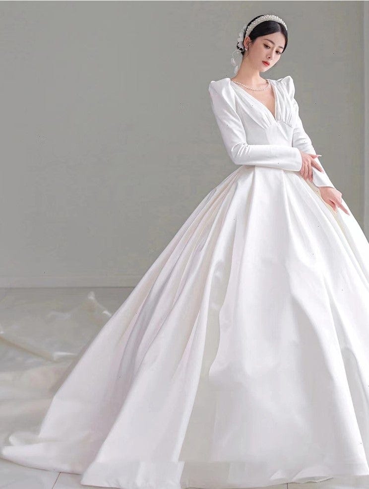 Tu Linh Boutique áo cưới Áo Cưới Tay Dài Cổ V