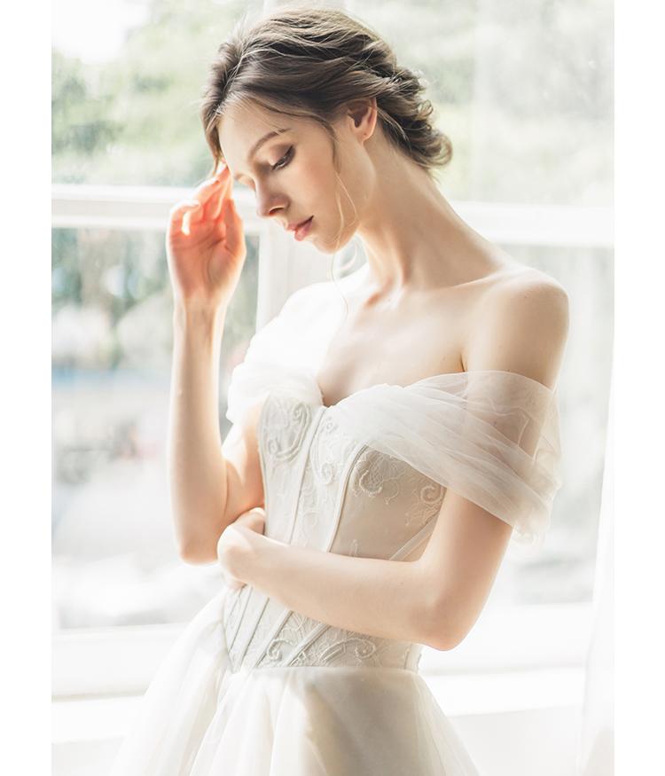 Tú Linh Boutique áo cưới Váy Cưới Công Chúa Delwyn