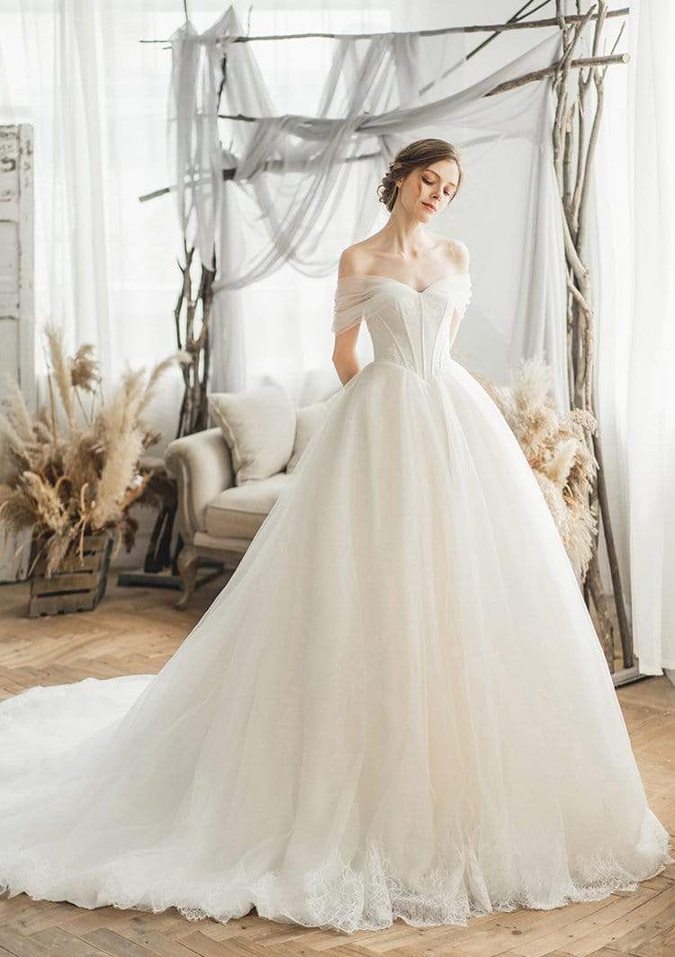 Tú Linh Boutique áo cưới Váy Cưới Công Chúa Delwyn