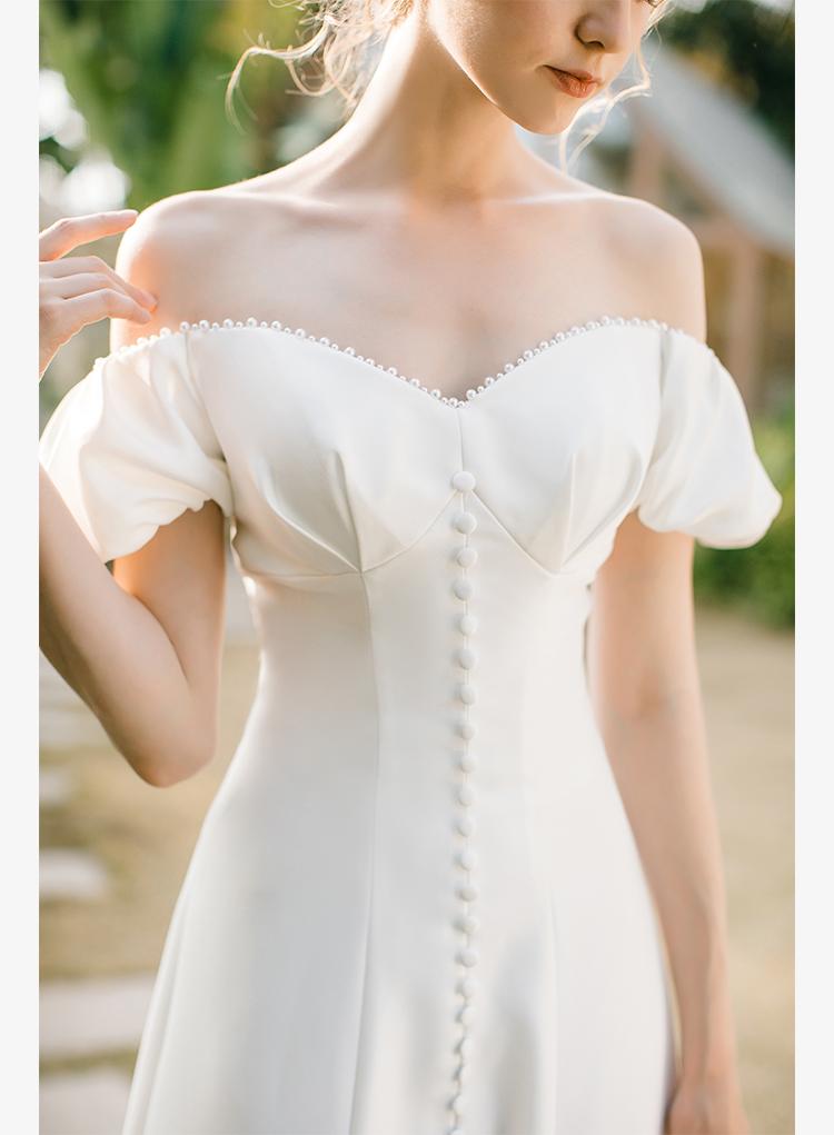 Tu Linh Boutique áo cưới váy cưới đơn giản Aboli