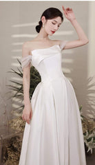 Tu Linh Boutique áo cưới Váy cưới đơn giản Rosalind