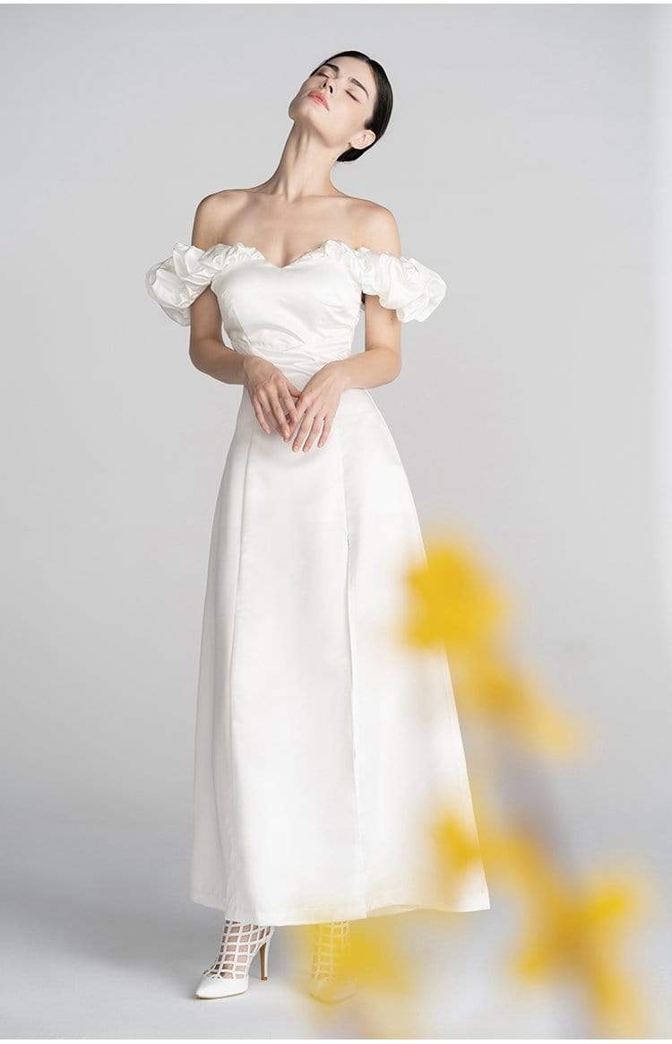 Tu Linh Boutique áo cưới Váy Cưới Đi Bàn Đơn Giản Flora