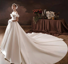 Tú Linh Boutique áo cưới Váy Cưới Minimalist Eirlys