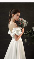 Tú Linh Boutique áo cưới Váy Cưới Minimalist Fidelma