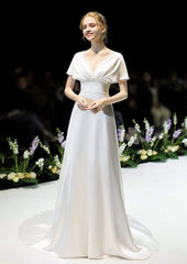 Tú Linh Boutique áo cưới Váy Cưới Minimalist Jocasta