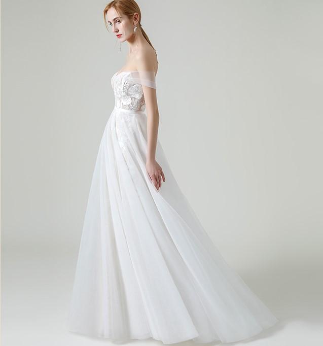 Tú Linh Boutique áo cưới Váy Cưới Minimalist Lucasta