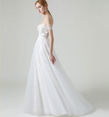 Tú Linh Boutique áo cưới Váy Cưới Minimalist Lucasta