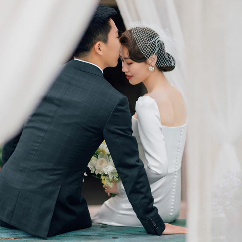 Tu Linh Boutique áo cưới Váy Cưới Trắng Đơn Giản 02