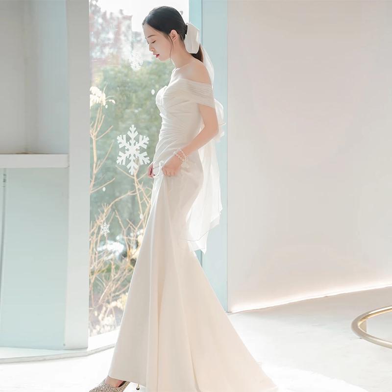 Tu Linh Boutique áo cưới Váy Cưới Trắng Đơn Giản Allure