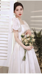 Tu Linh Boutique áo cưới Váy Cưới Trắng Đơn Giản Josie