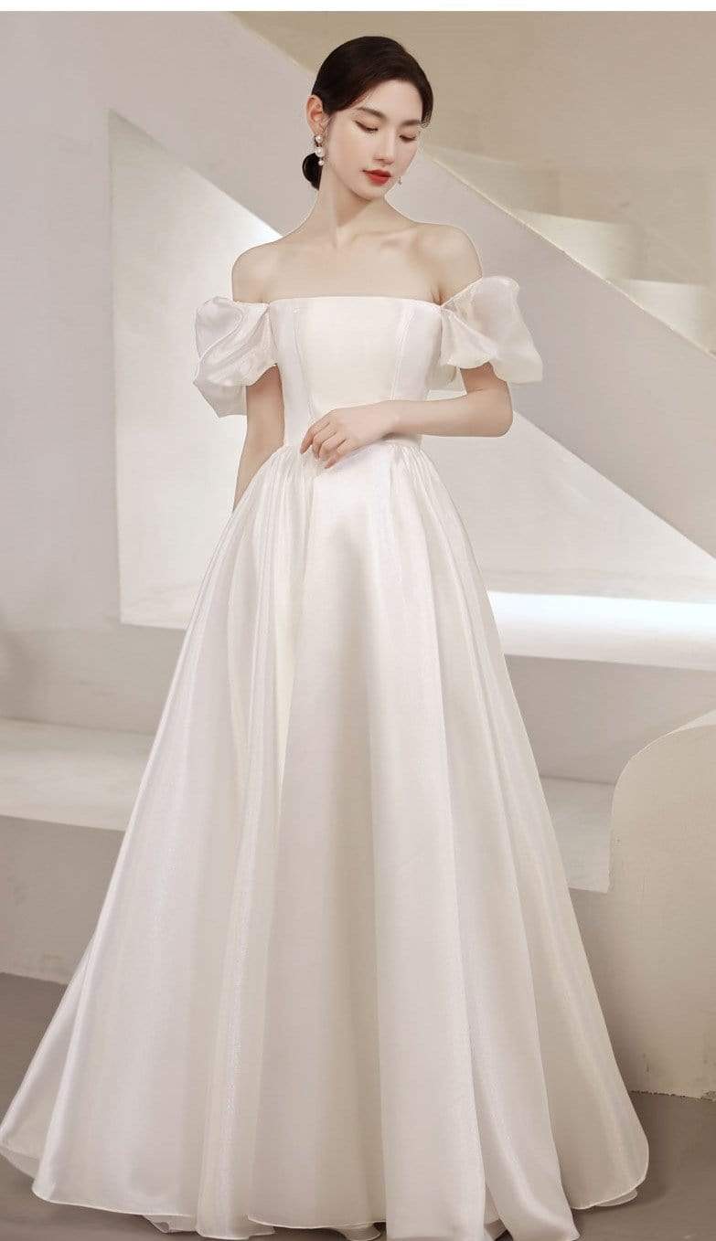 Tu Linh Boutique áo cưới Váy Cưới Trắng Đơn Giản Josie