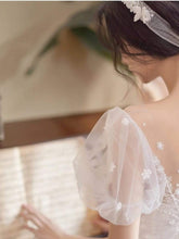 Tu Linh Boutique áo cưới Váy Cưới Trắng Đơn Giản Laurel