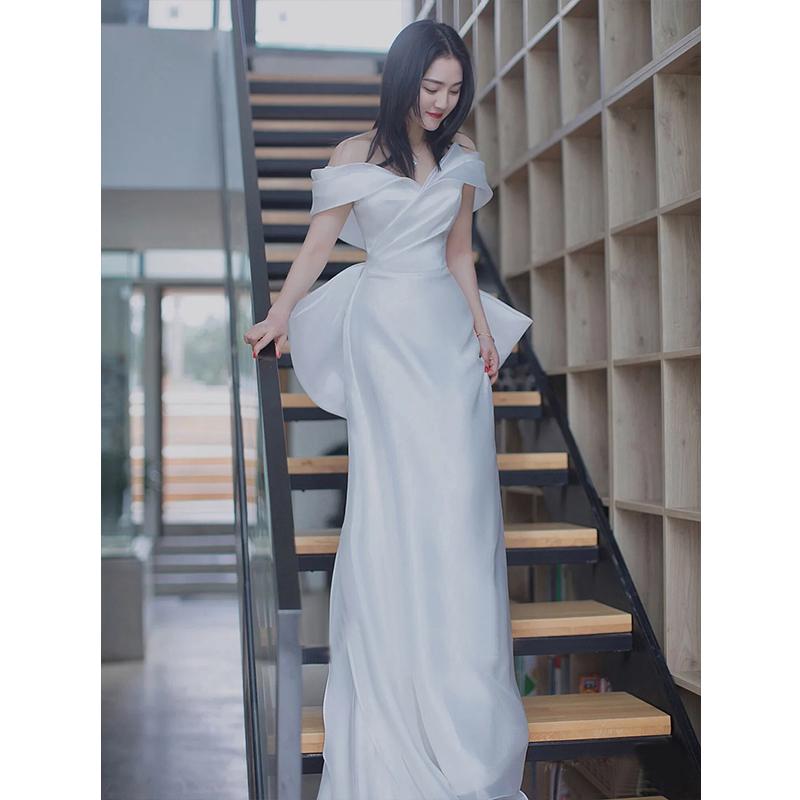 Tu Linh Boutique áo cưới Váy Cưới Trắng Đơn Giản Rosa