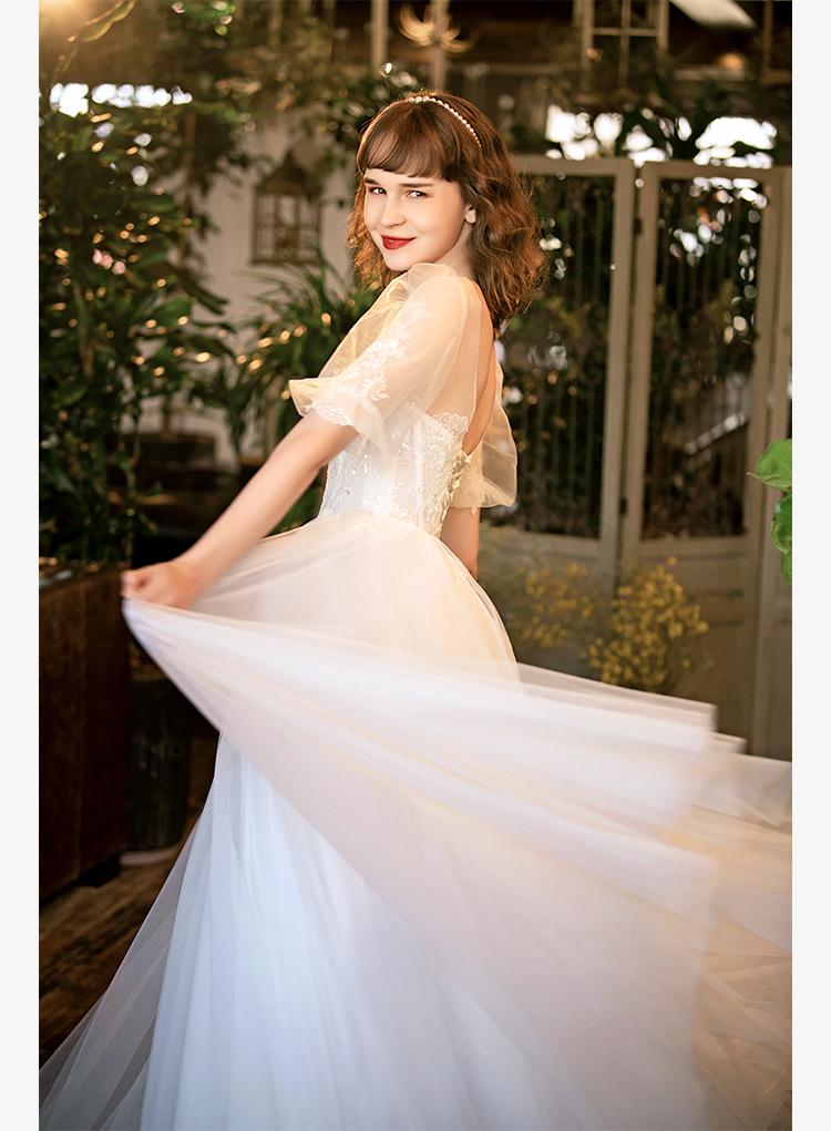 Tu Linh Boutique áo cưới Váy Cưới xòe Bồng Jade