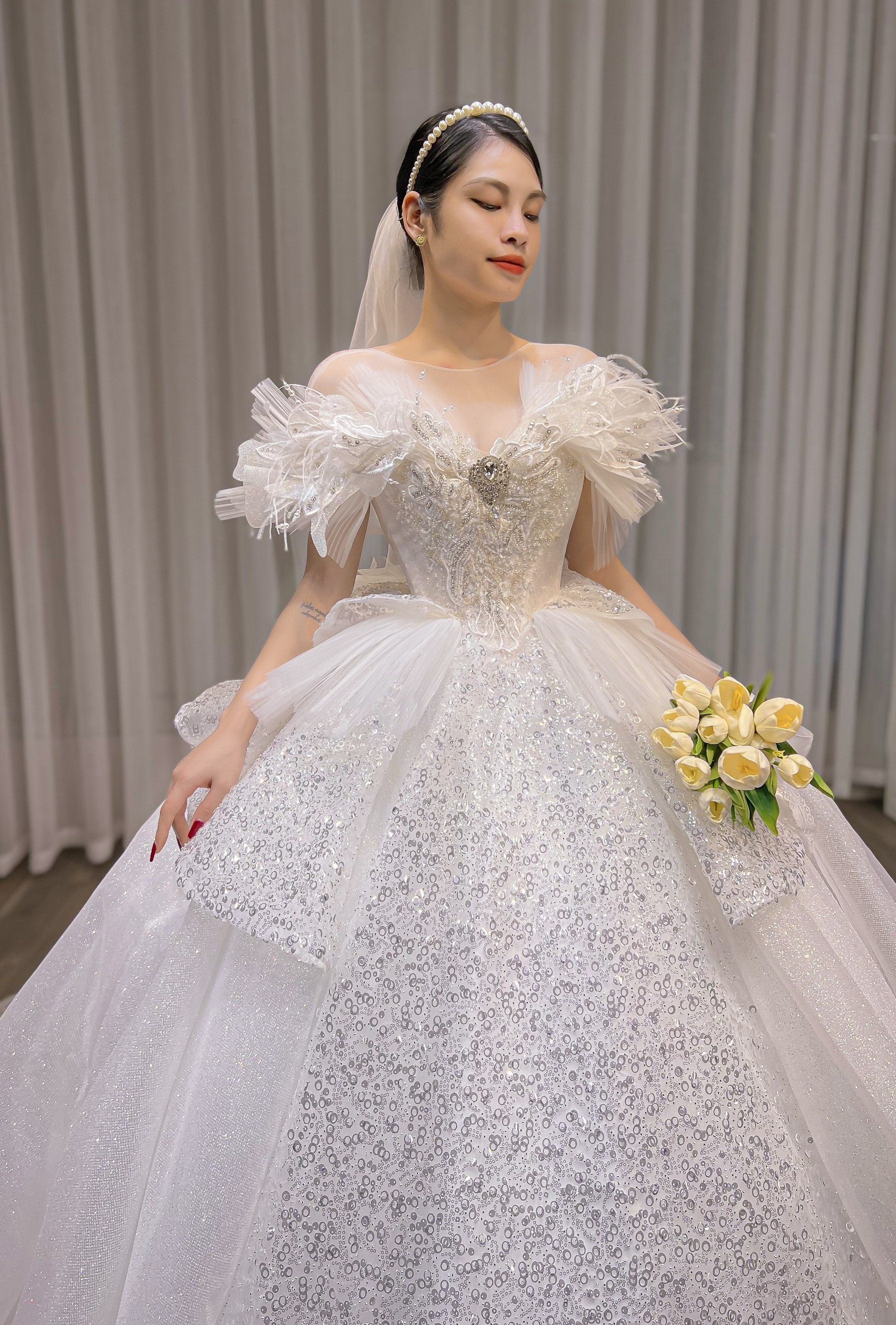 Tu Linh Boutique Váy Cưới Công Chúa Edana