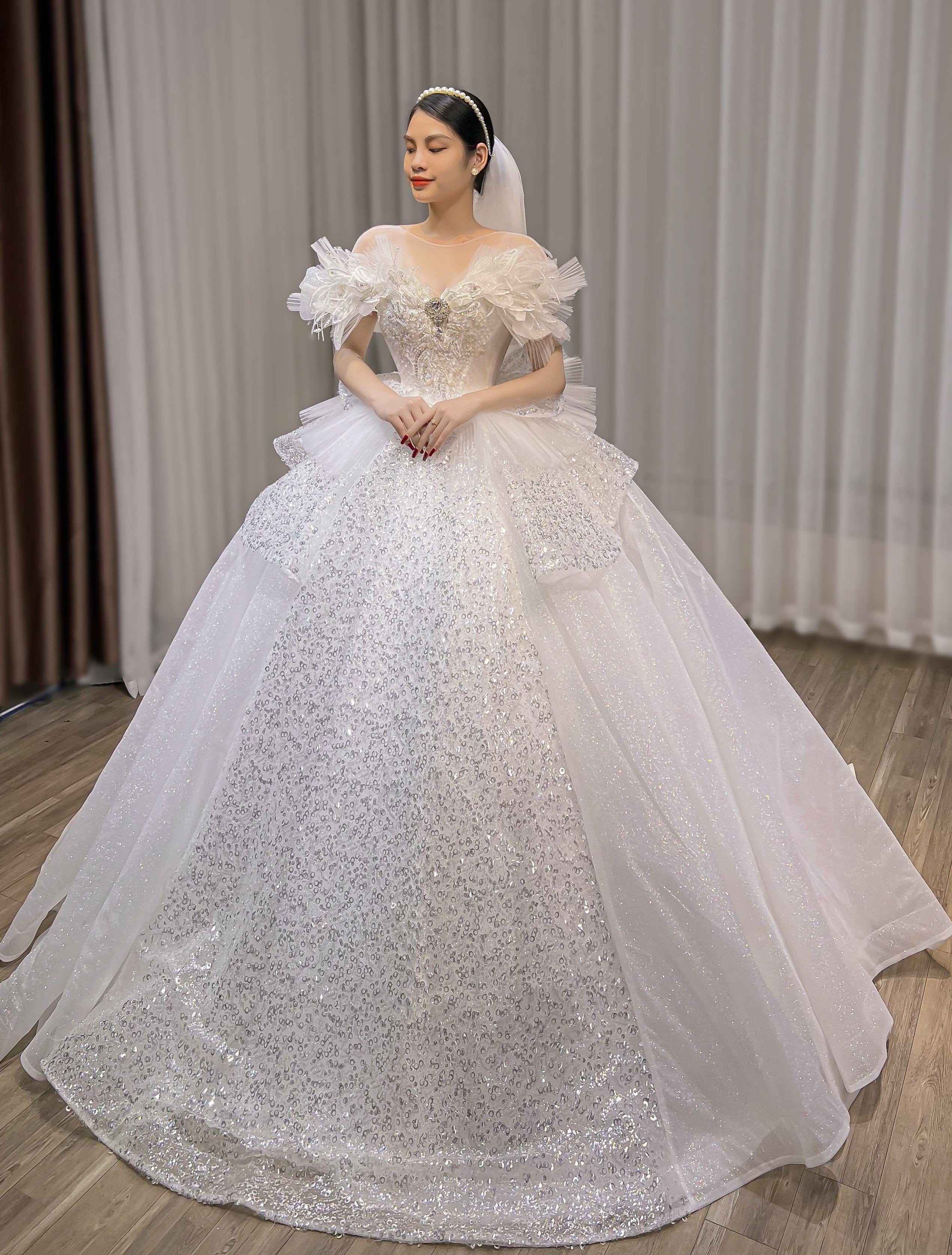 Tu Linh Boutique Váy Cưới Công Chúa Edana