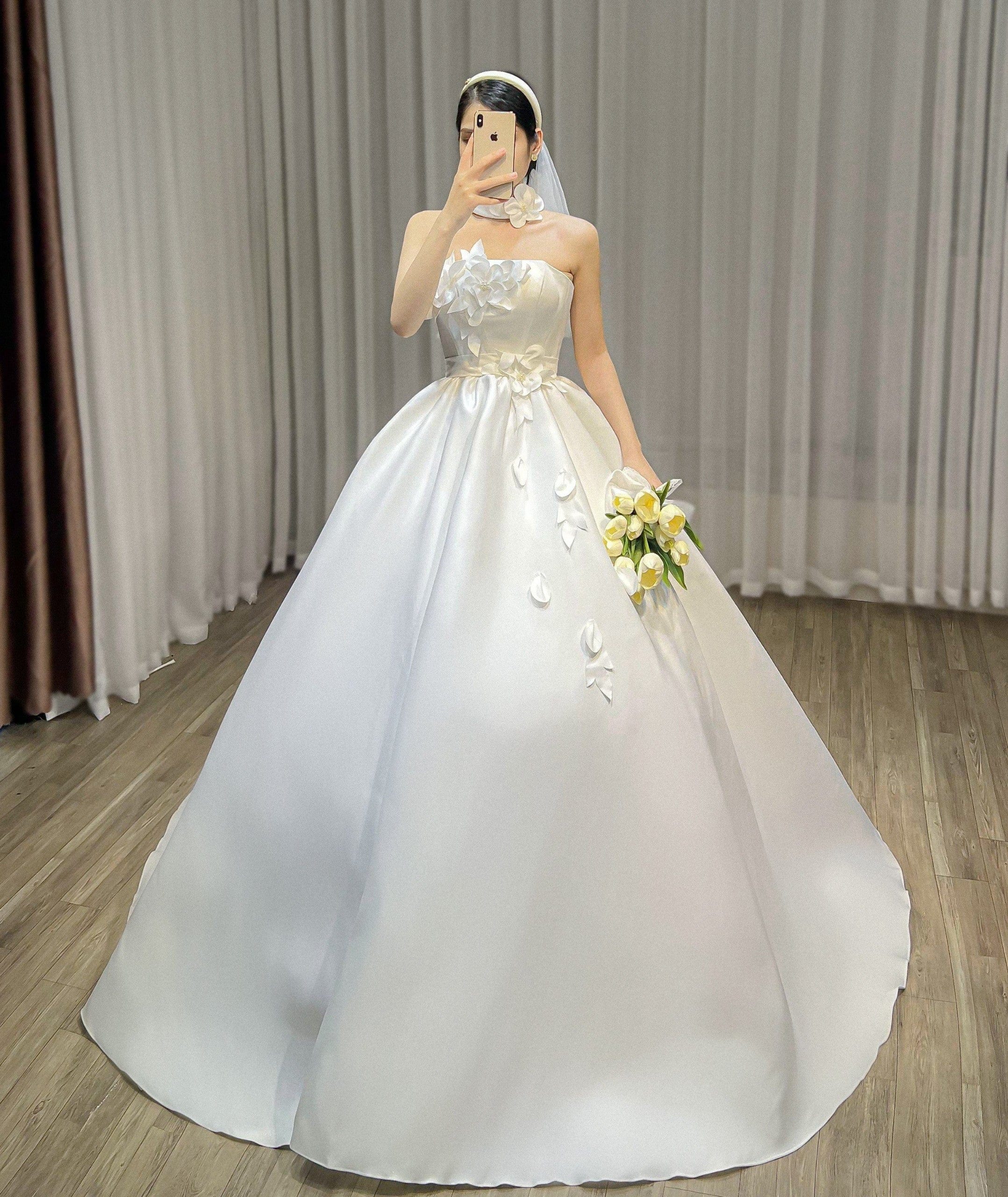 Tu Linh Boutique Váy Cưới Công Chúa Lucasta