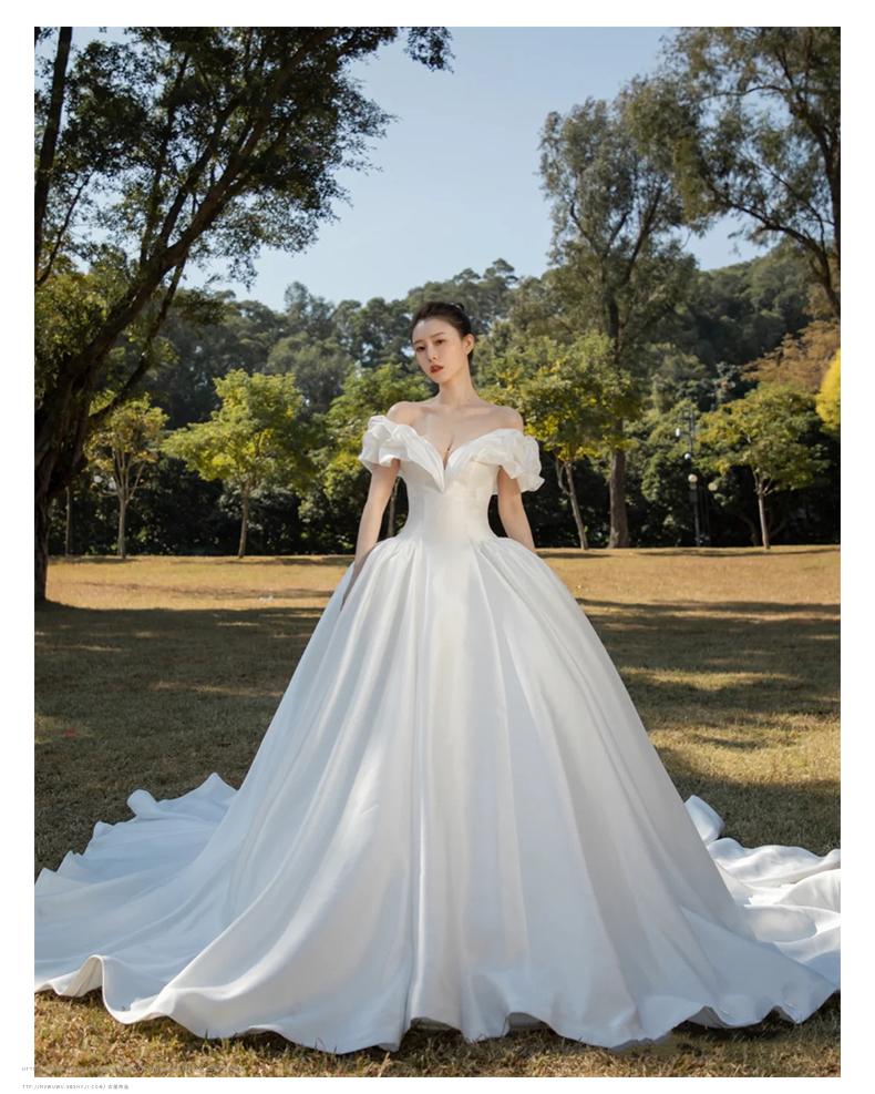 Tu Linh Boutique Váy Cưới Công Chúa Roxana