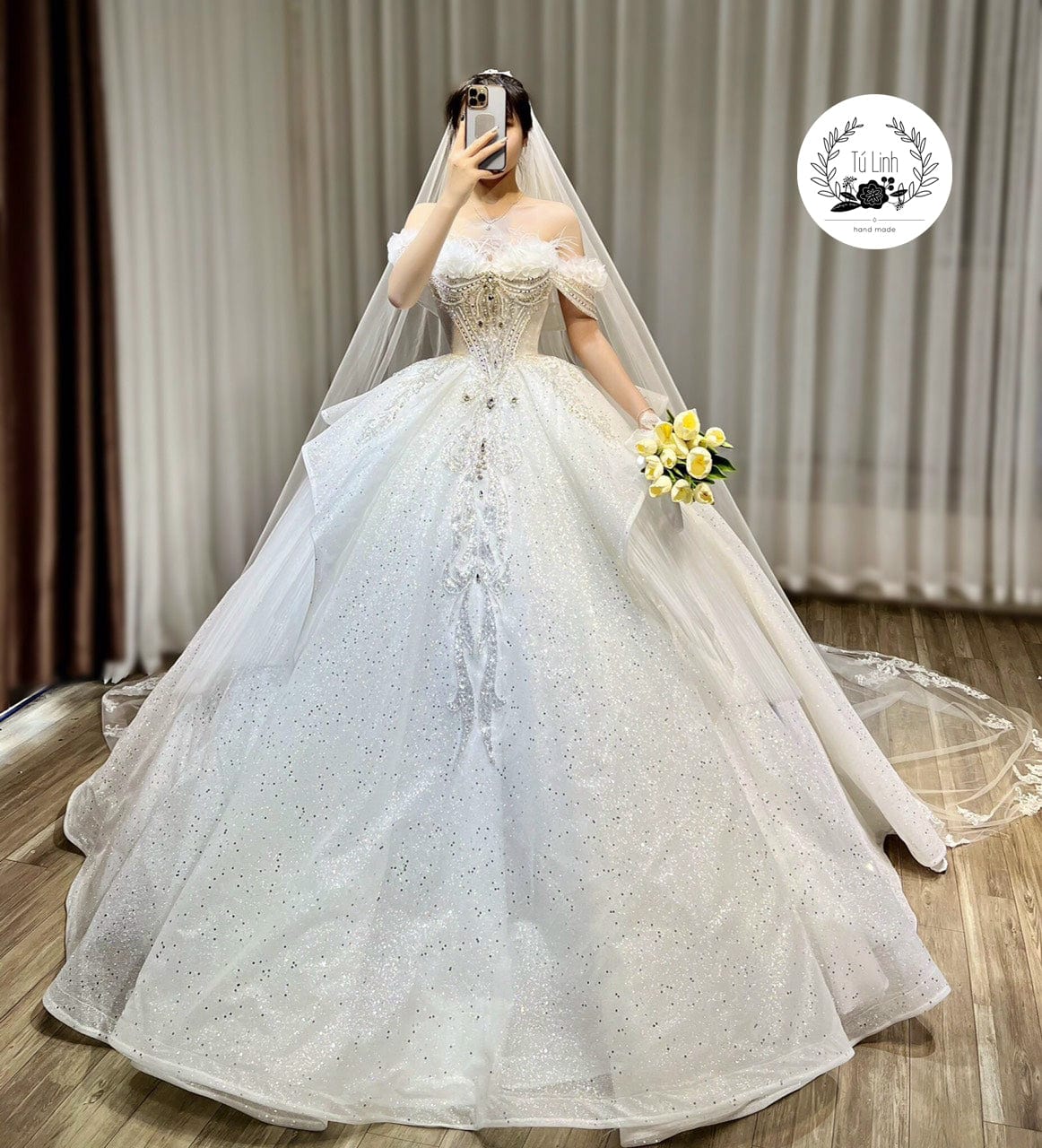 Tu Linh Boutique Váy Cưới Công Chúa Sterling