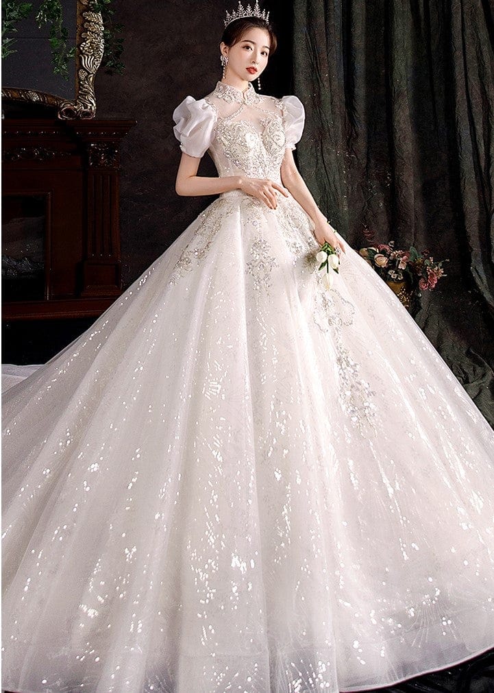 Tu Linh Boutique Váy Cưới Vai Ngang Kết Hoa Văn Thủ Công