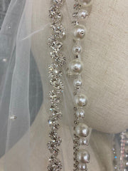 Tú Linh Boutique voan cài tóc cô dâu Voan cài tóc cô dâu Fidelma