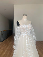 Tú Linh Boutique áo cưới Floral Bridal Gown garden wedding dress