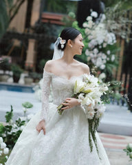 Tu Linh Boutique Váy Cưới Đơn Giản Lotus