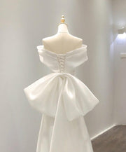 Tu Linh Boutique áo cưới Váy Cưới Trắng Đơn Giản Rosa